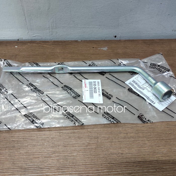 Dongkrak Putaran Stang Gagang Dongkrak Kunci Roda Ban Innova Fortuner