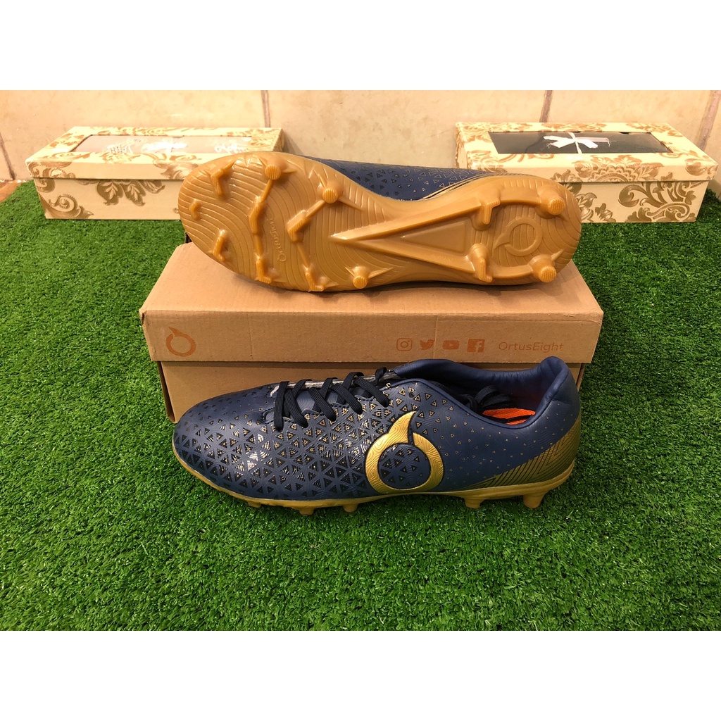 SEPATU BOLA ORTUSEIGHT MEDIANS FG