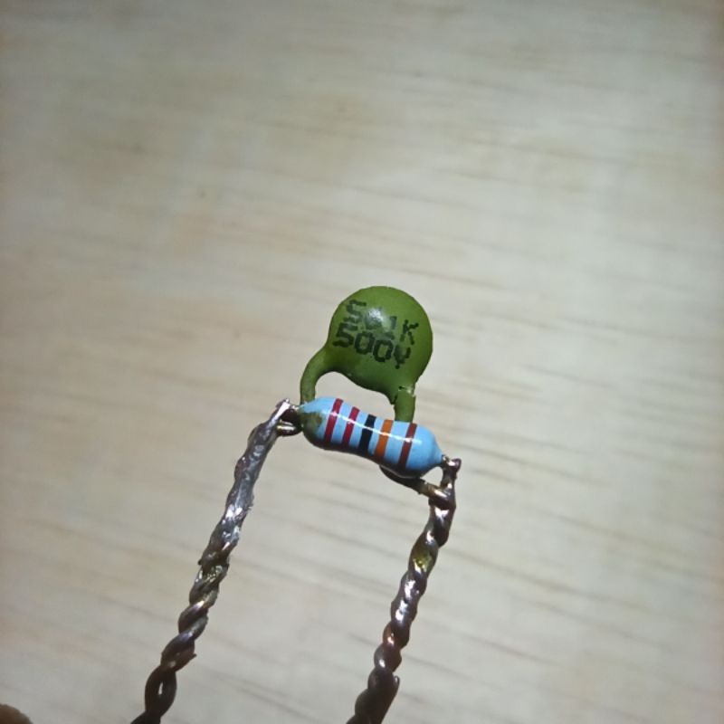 Capacitor / Kapasitor Treble Bleed untuk volume Gitar Elektrik (1pcs)