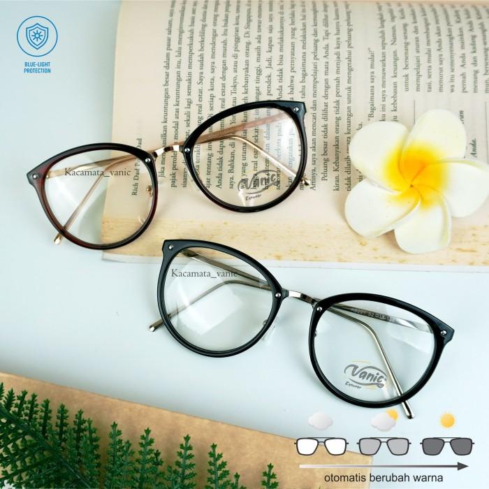 Kacamata Photocromic Oval Wanita