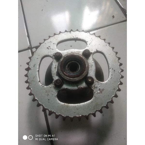 Nupgir dan tutup tromol Thunder 125