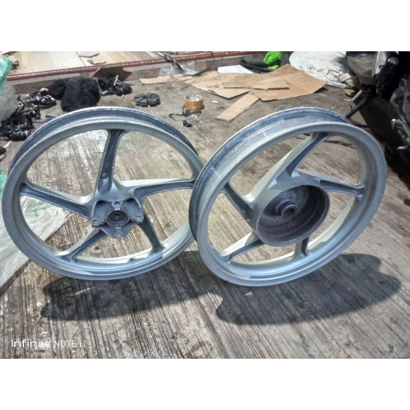Velg Resing Depan Belakang Set Warna Putih Honda Scoopy Beat Lama Beat Fi 2013-2015 Vario 110 Lama O