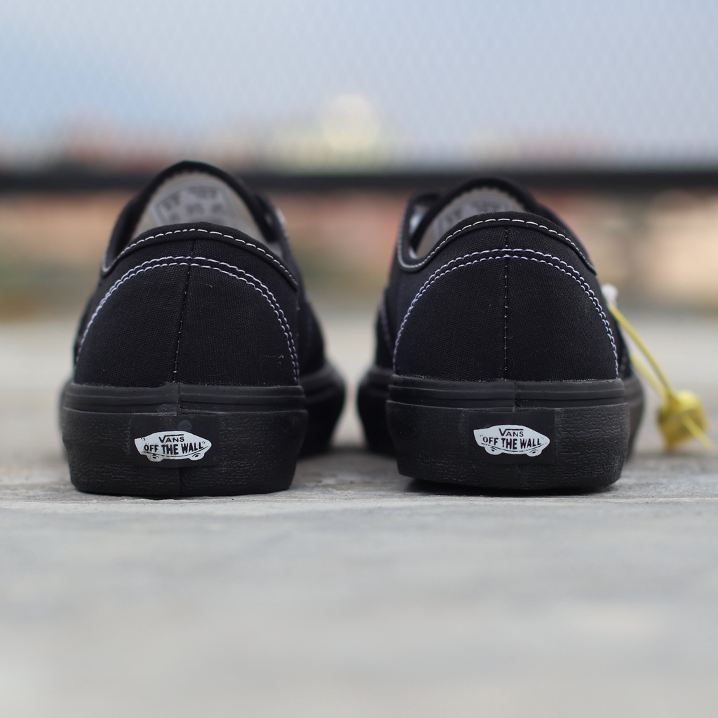 AUTHENTIC ALL BLACK SEPATU TERMURAH