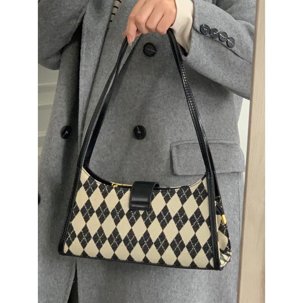 ◙✁Sera high-end niche design 2022 winter new bag Aber women s retro belah ketupat ketiak all-match one-shoulder baguette