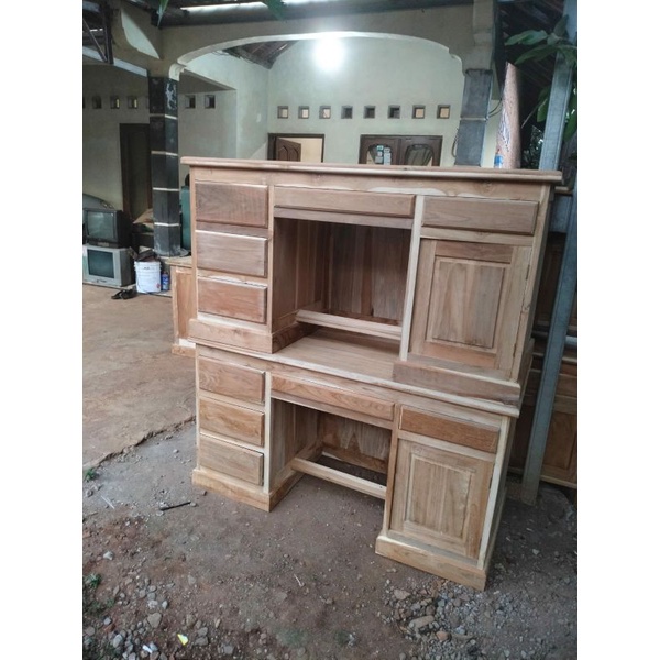 MEJA BIRO/MEJA BELAJAR