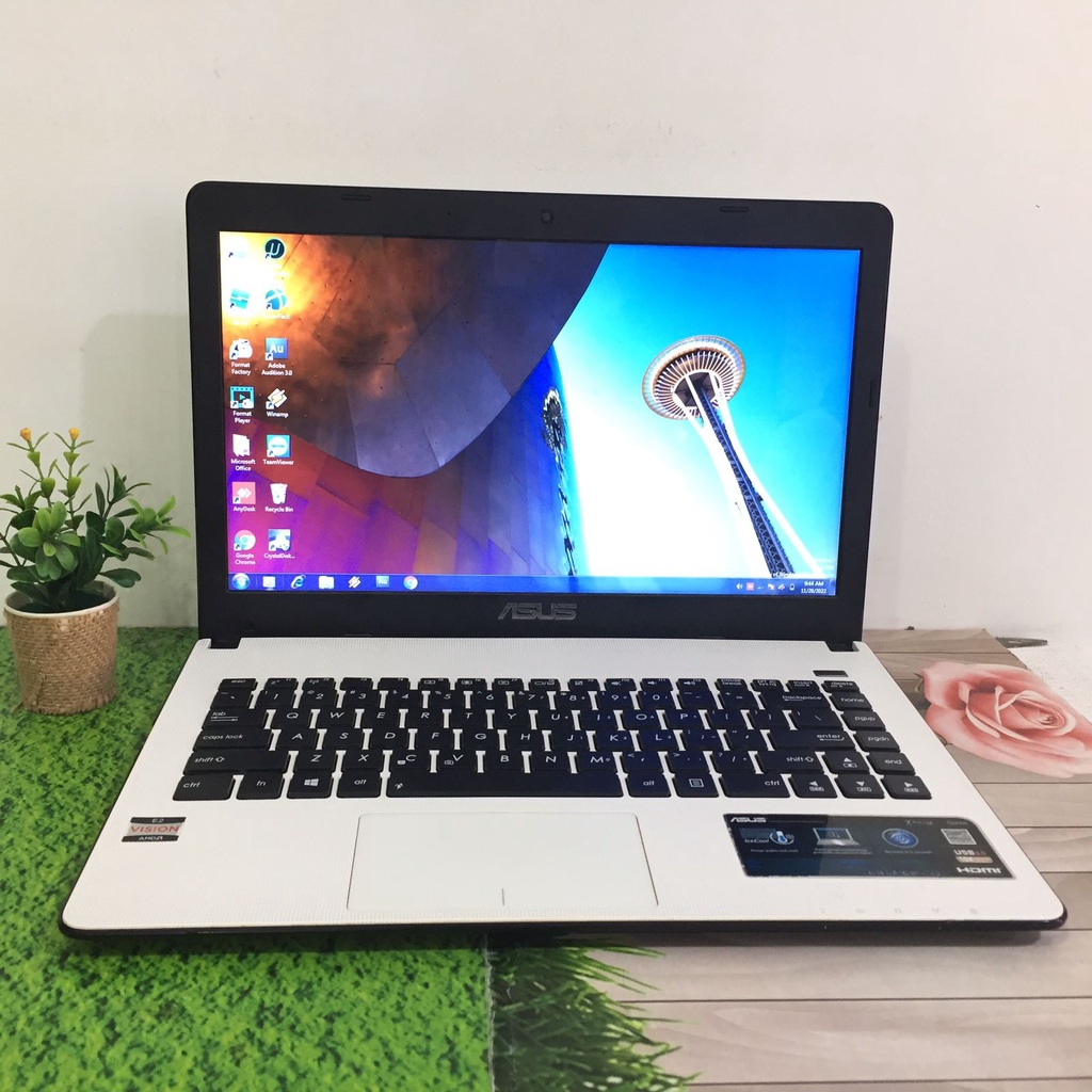 Laptop Asus X410 Layar 14in slim bening cuma 1 jutaan lancar siap pakai