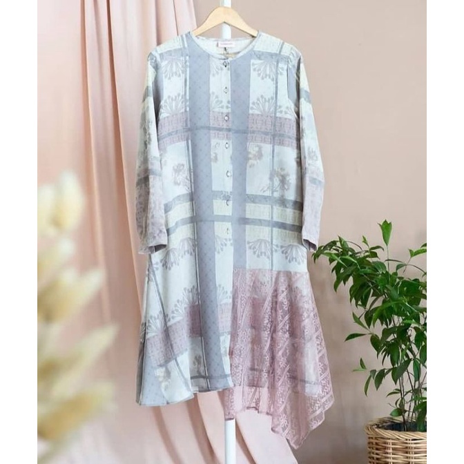 tesias tunik, size M