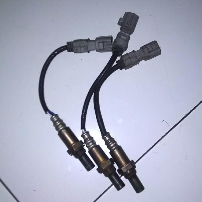 {BEKAS} sensor oksigen/sensor o2 toyota harrier/ lexustoyota altis Diskon