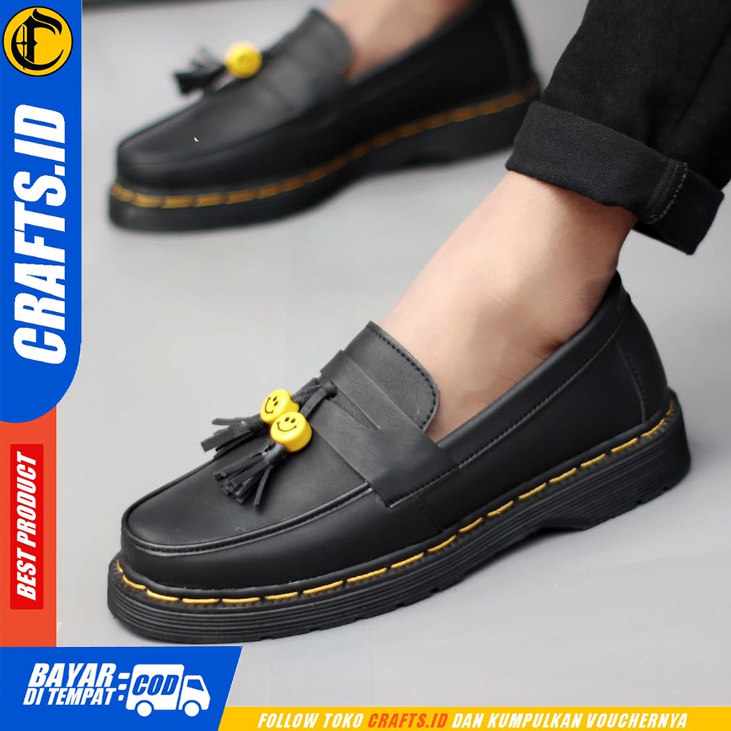 CRAFTS Smile - Sepatu Pantofel Formal Docmart Casual Kerja Hitam Pria