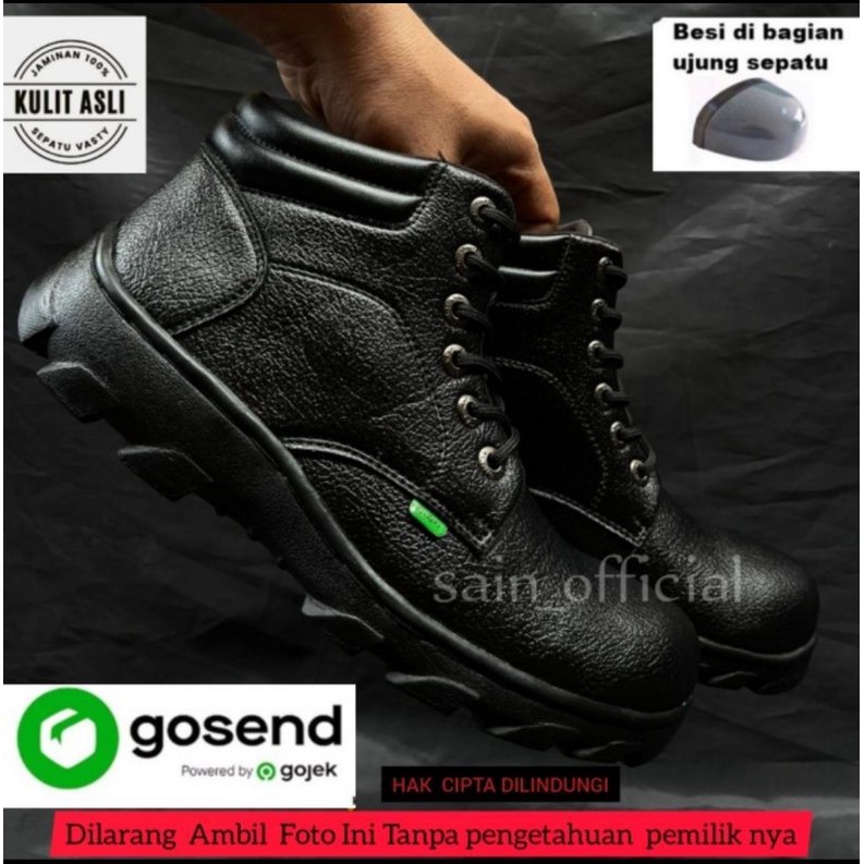 Sepatu boot safety pria ujung besi sepatu kerja proyek safety