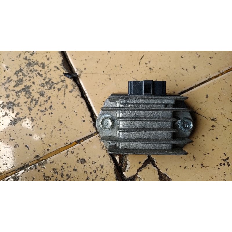 KPIROK/REGULATOR CBR LED 2017 (32100-K45-N400) ORIGINAL COPOTAN