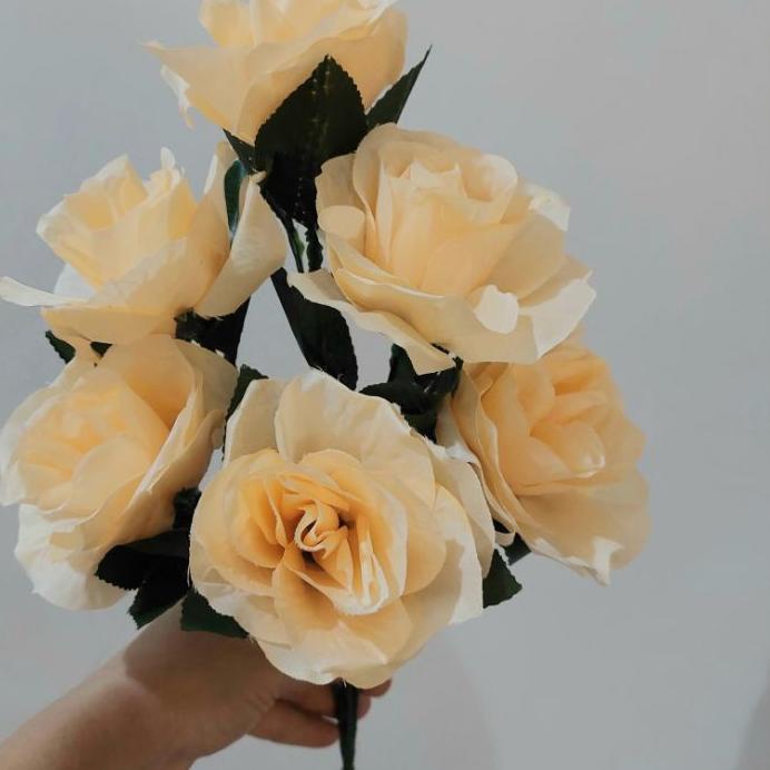 Depan Mawar 6 kuntum dia. 8cm Bunga Artificial Import Dekorasi