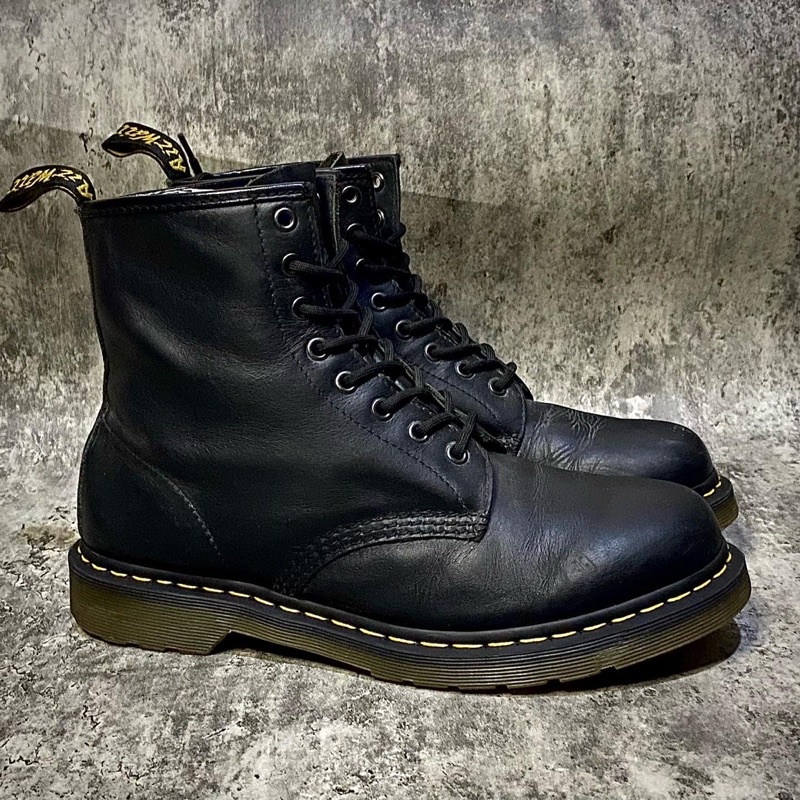 Size 43. Dr martens 1460 Black Nappa ( docmart dr. martens 1460 1461 101 939 saxon chelsea wingtip b