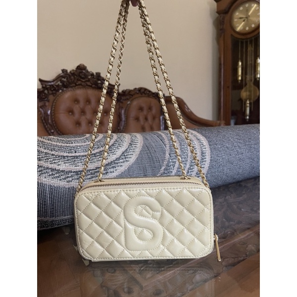 Yura Bag Buttonscarves Preloved