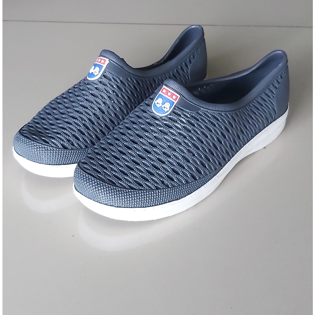 Sepatu Karet Pria Q-770 M Empuk Anti Slip Sepatu Slip On