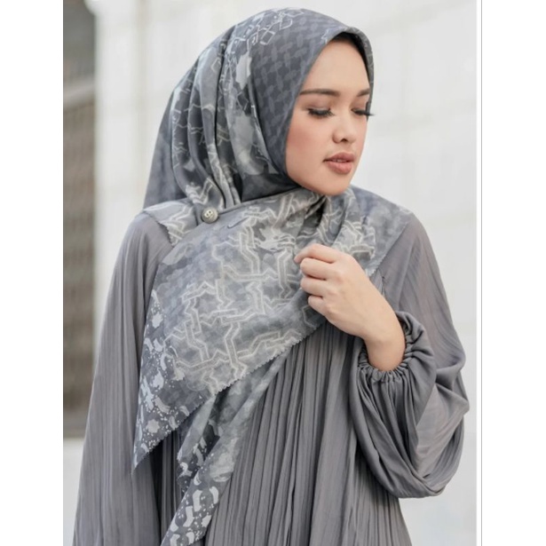 Buttonscarves As Is - Haramain in Dove