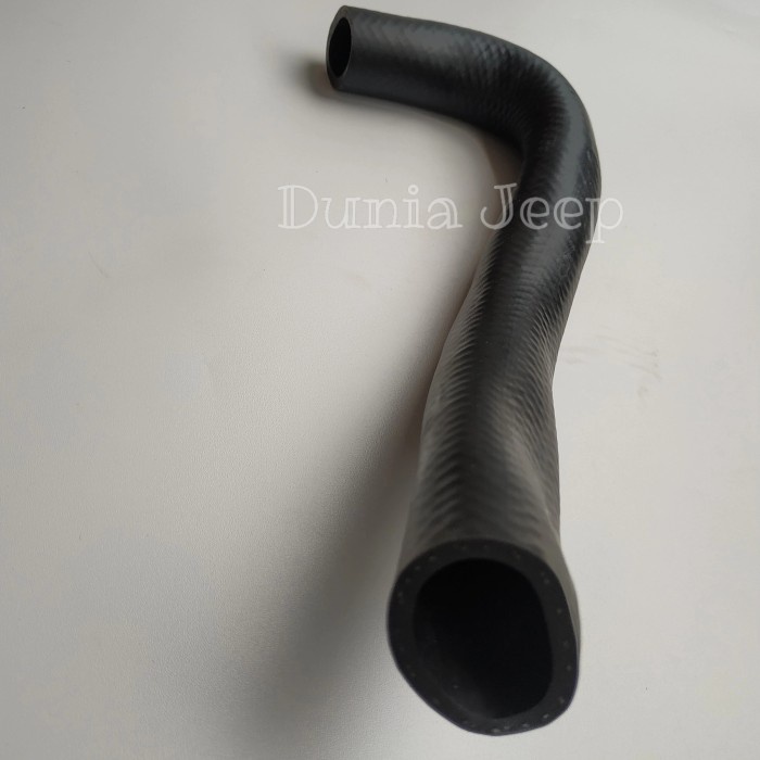 Selang corong tangki bensin besar Jeep CJ7