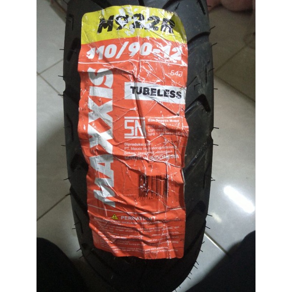 Ban motor MAXXIS M922 110/90 Ring 12 110/90-12 Tubeless