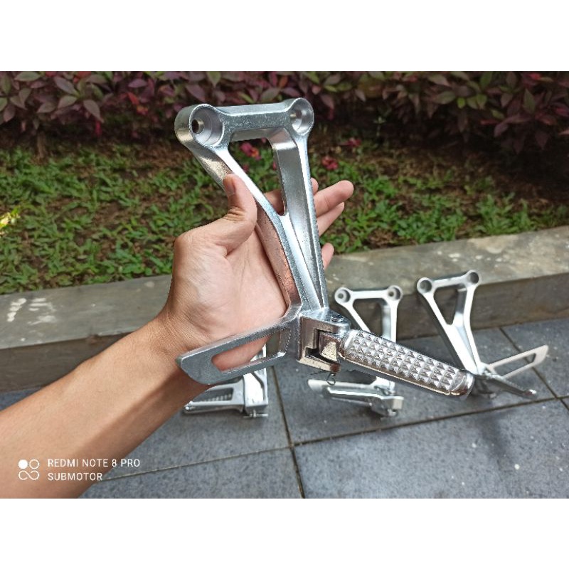 footstep belakang CB 650 CBR 650
