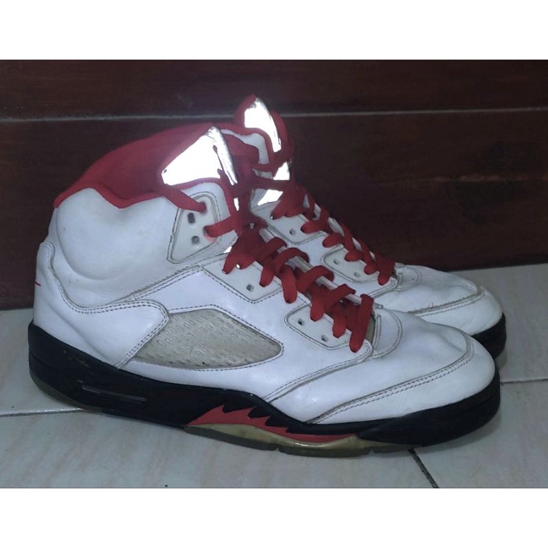 Jordan 5 Retro Fire Red Silver Tongue