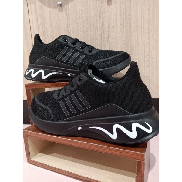 Sepatu Sekolah Tomkins