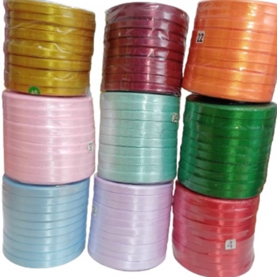 

Pita Satin Warna Ukuran 1/4 inch Per Roll