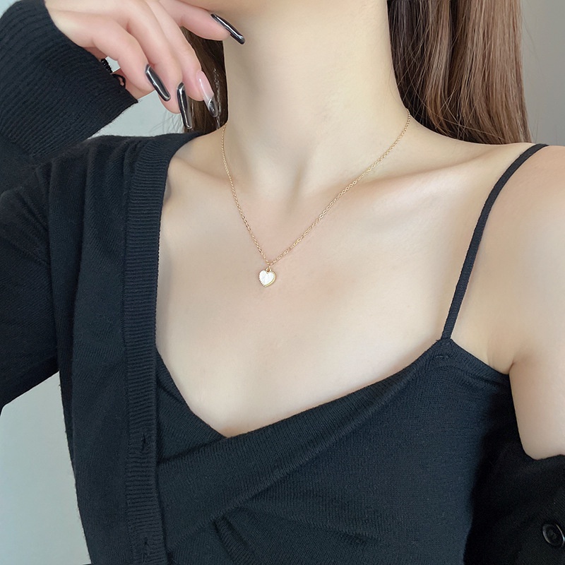 Kalung Rantai Wanita Liontin Model Sederhana Simple Neckless Look Gaya Korea Modern Aksesoris Leher Desain Mewah Elegan Cocok Semua Acara Hati Kupu-kupu Mutiara