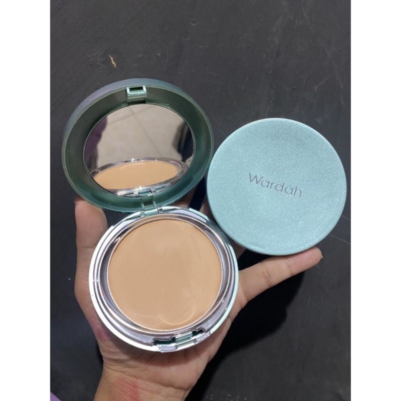 bedak padat wardah exclusive hijau