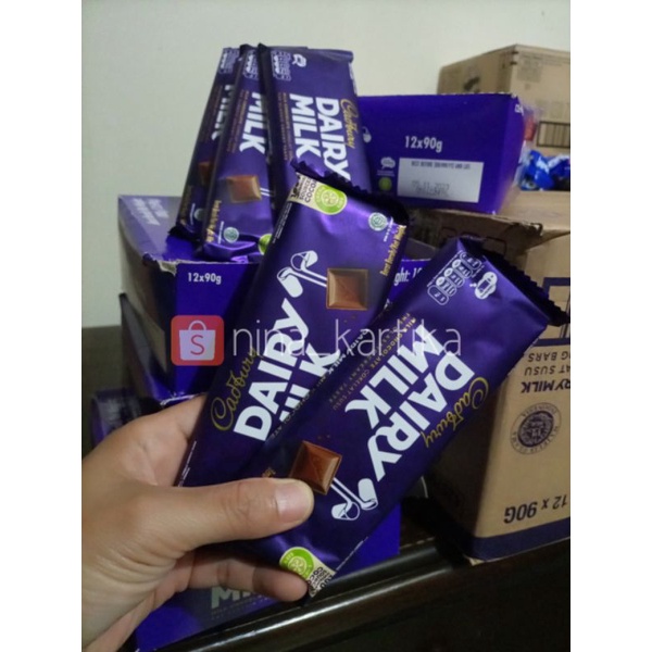 

Cadbury Dairy Milk 90gr / Cadbury 90 gram /Cadbury 90 gr