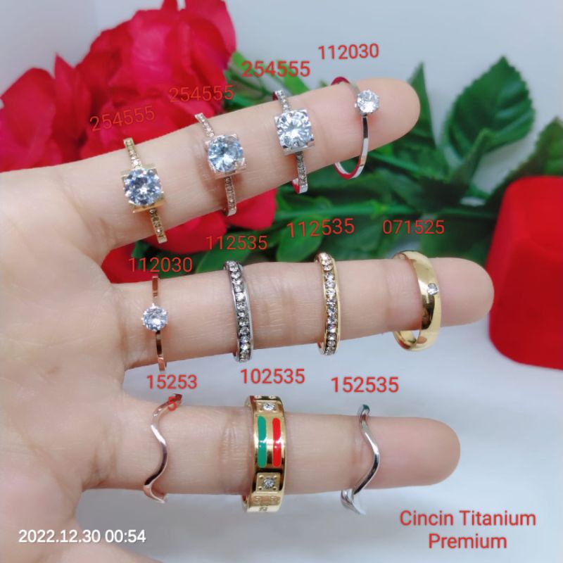 Cincin Titanium Premium Perhiasan Aksesoris Lapis Emas Terlaris Termurah