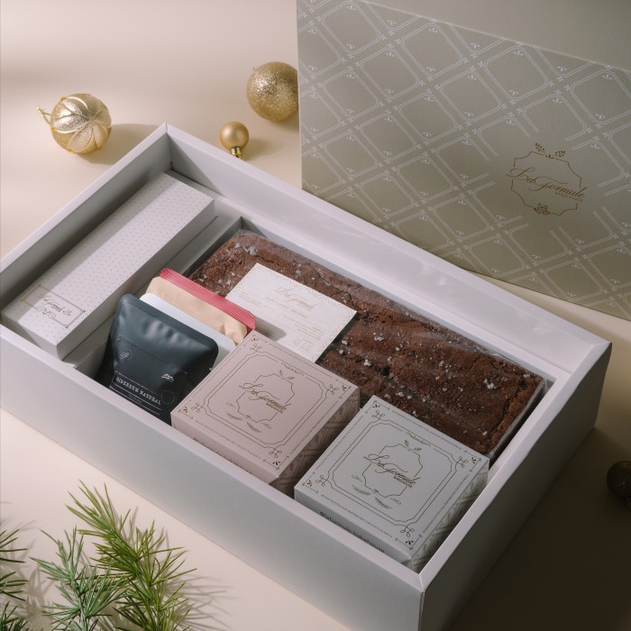 

Mistletoe - Holiday Hampers (*Lihat Deskripsi)