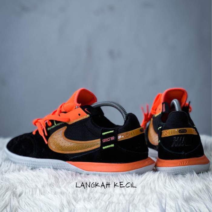 SEPATU FUTSAL NIKE STREET GATO BLACK ORANGE
