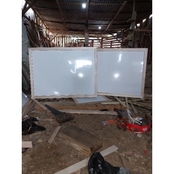 

papan tulis dengan ukuran besar T60cm×P80cm+peyanga+sepidol murah
