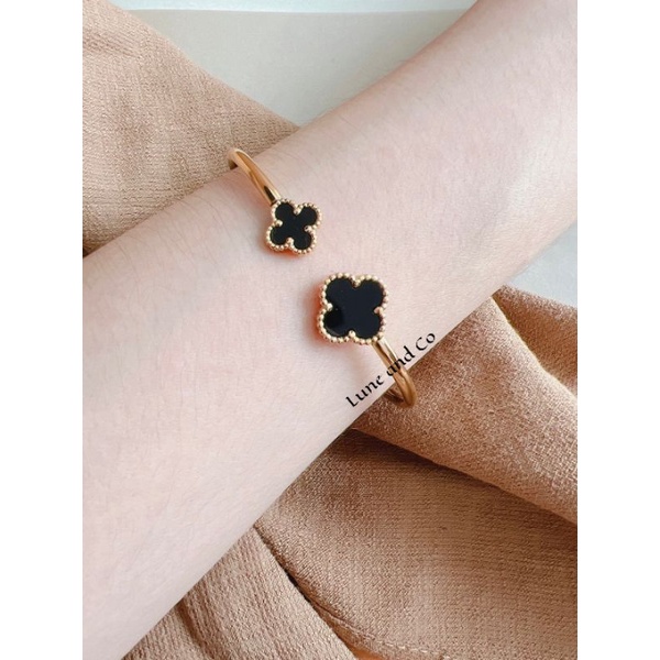 Gelang Lentur Dua Clover Titanium BS216