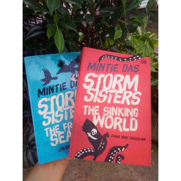 [SET] Storm Sisters the sinking world &amp; the Frozen seas by Mintie das