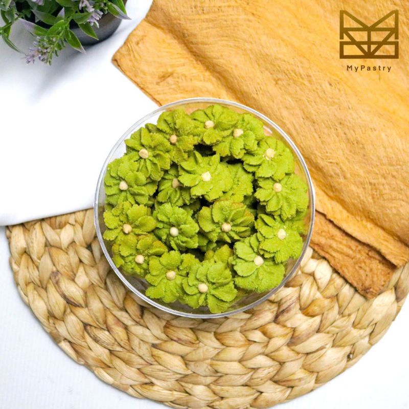 

Kue Semprit Greentea