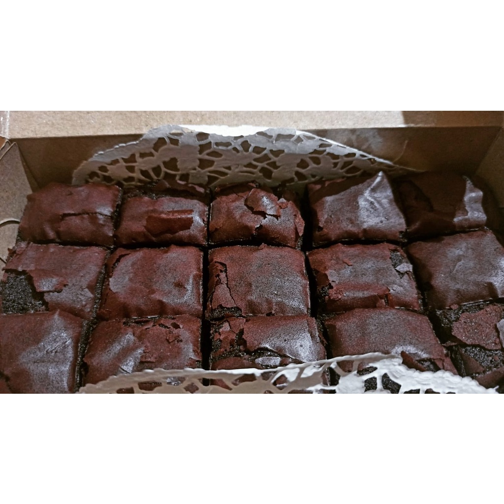 

FUDGY BROWNIES BY AYA CAHAYA ORIGINAL