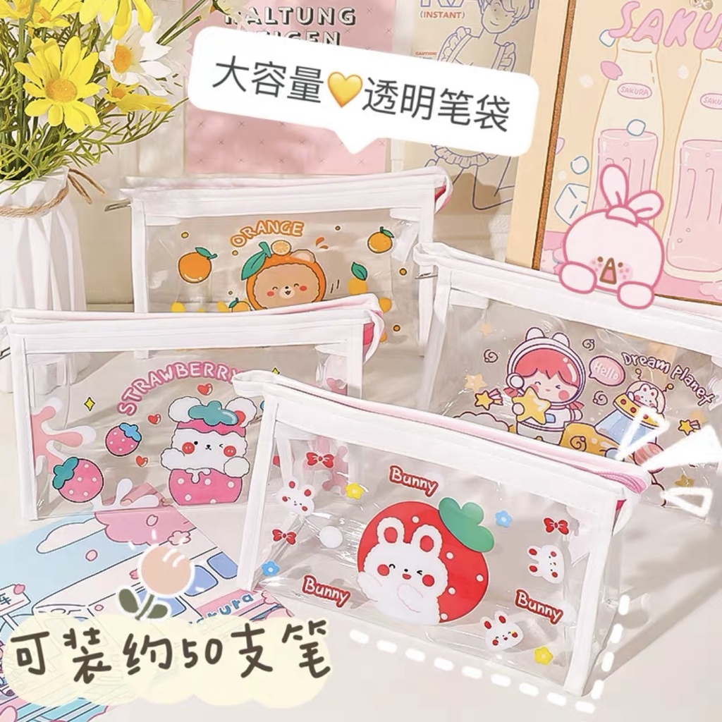 

Kotak Pensil Bahan PVC Karakter Kartun Transparan Kapasitas Besar Resleting / Kotak Pensil Aesthetic Anak Pencil Case Korea