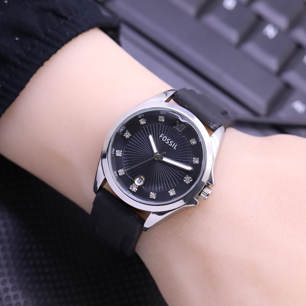 Jam Tangan Wanita Fashion 3756LS Tali Rubber Tanggal Aktif Free Box &amp; Baterai Cadangan