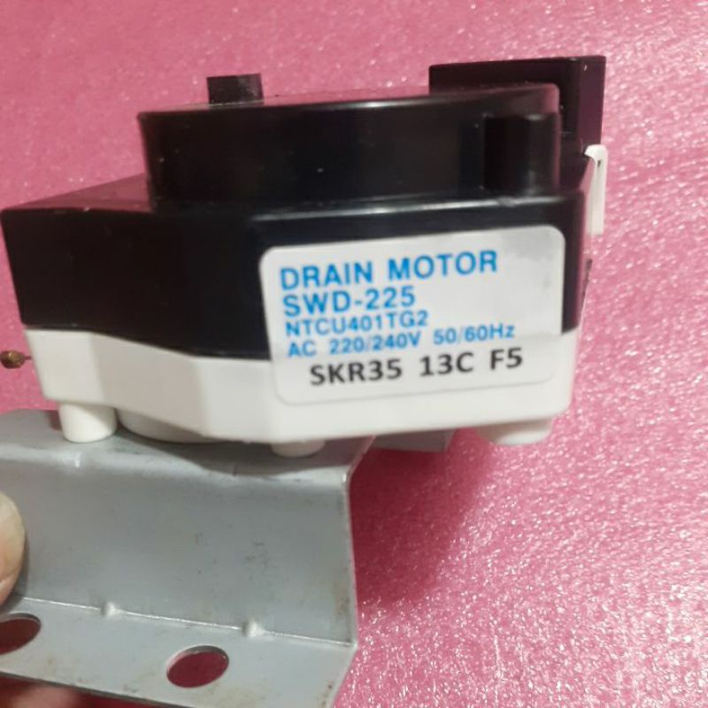 Motor drain mesin cuci samsung Top loding part SWD225  SKR35 motor drain traktor baru