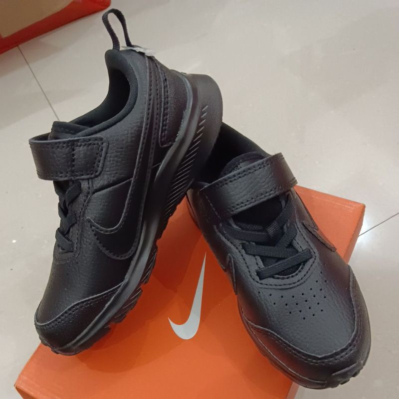 Sepatu Nike Varsity Leather (PSV) CN9393 001