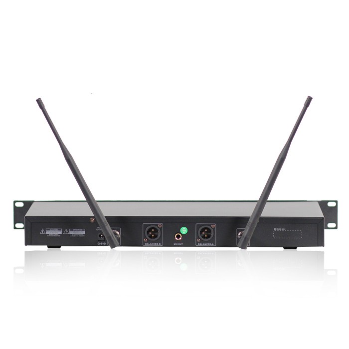 MIC WIRELESS BETAVO BW 100 MICROPHONE WIRELESS - Hitam