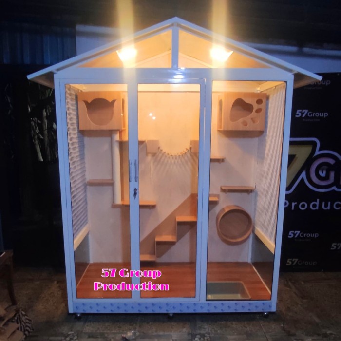 Kandang kucing / Rumah kucing model rumah mewah warna putih