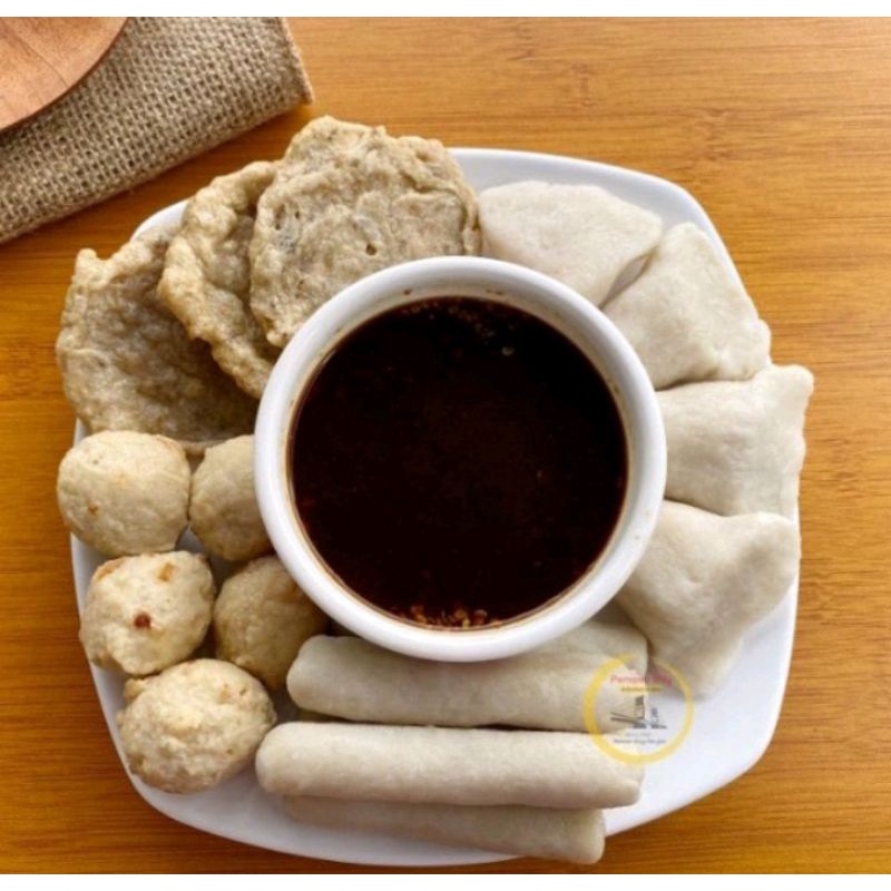 

Pempek Palembang Ayuk Dewi paket Ampera pempek cod