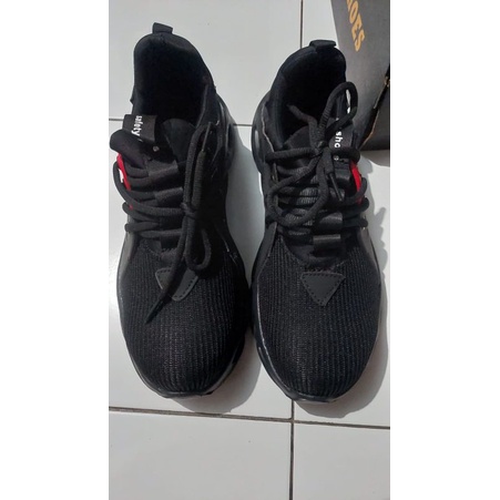 safety shoes size 44