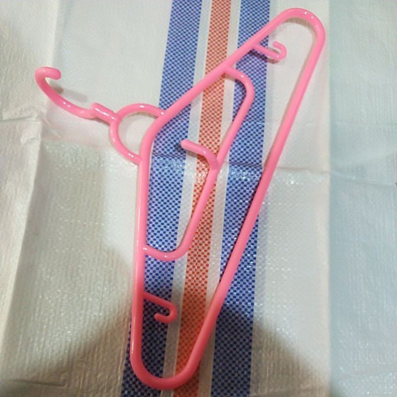 Isi 6 pcs hanger gantungan mukena 101 pink