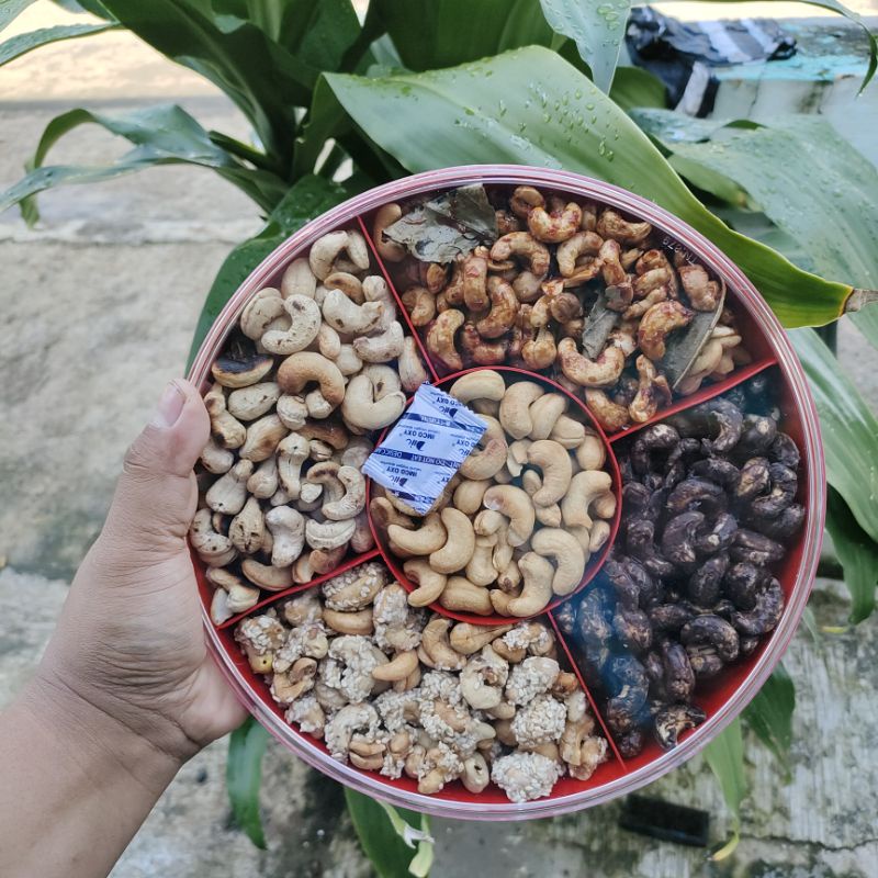 

Kacang mete/mede Asli Wonogiri Rasa-Rasa 1kg