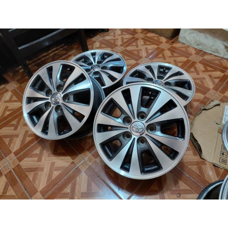 Velg R15 Oem Innova Barong (Velg Only)