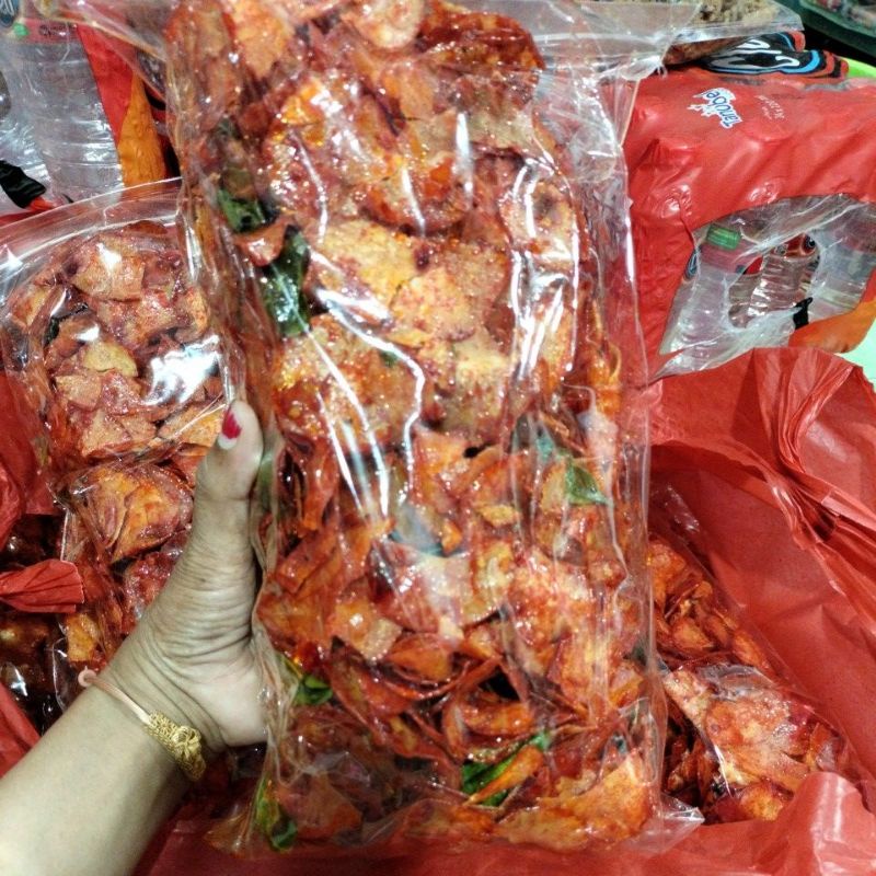 

Keripik Singkong Lengket / Balado Pedas Manis daun jeruk 500 gr