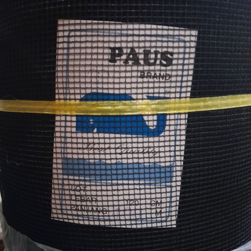 Waring hitam pagar kandang / tambak merk paus 1 meter